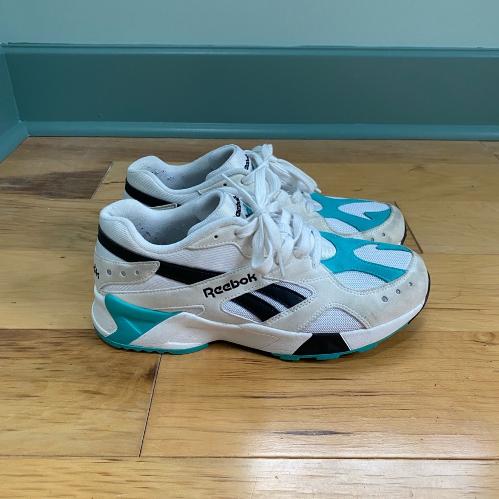 Reebok sneaker size 9